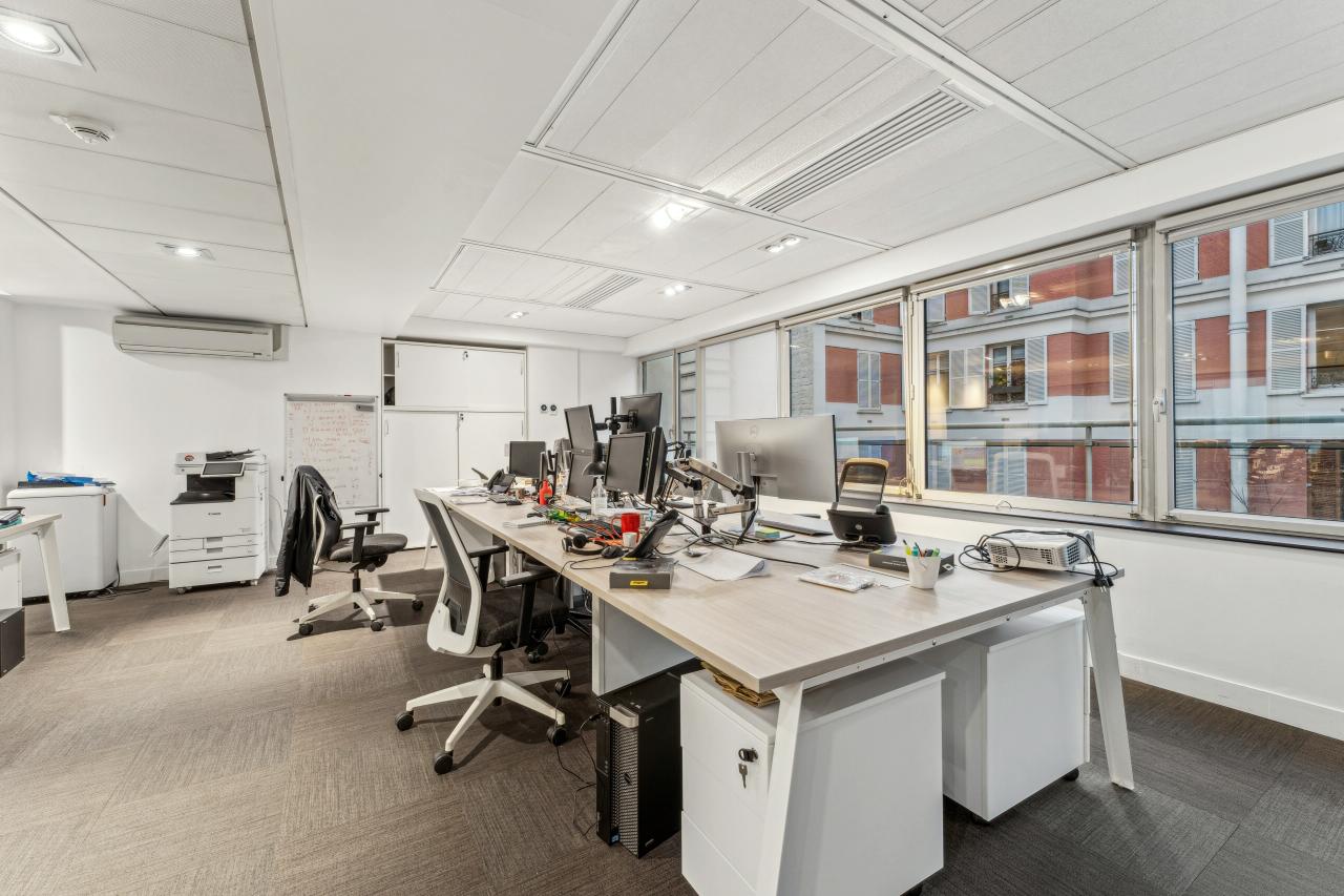 Bureau Paris 334m² Location bureau Paris OLBUR2426417 9